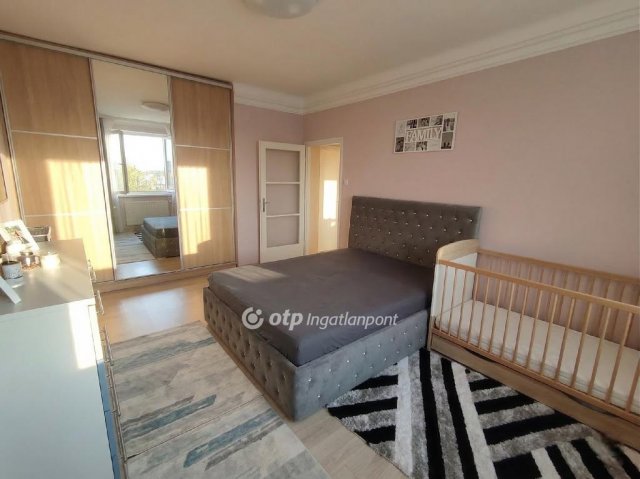 Eladó téglalakás, Nyíregyházán 35.9 M Ft, 2 szobás