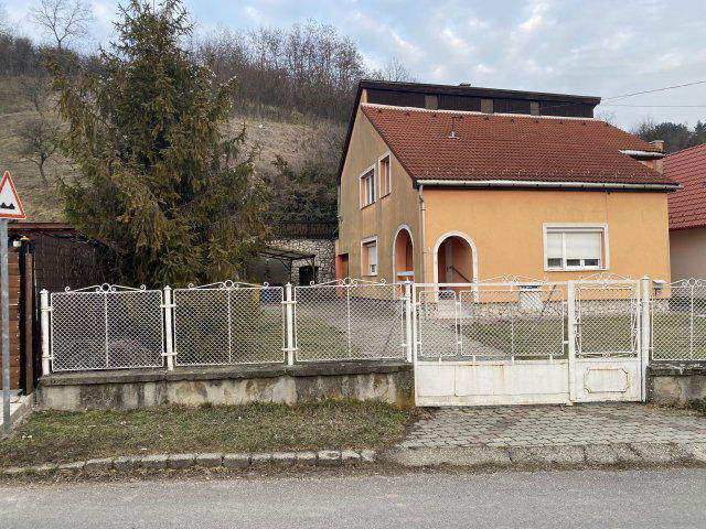 Eladó családi ház, Miskolcon 47.9 M Ft, 3+2 szobás