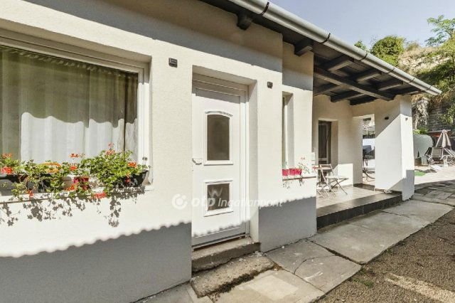 Eladó családi ház, Ostoroson 52.9 M Ft, 2 szobás