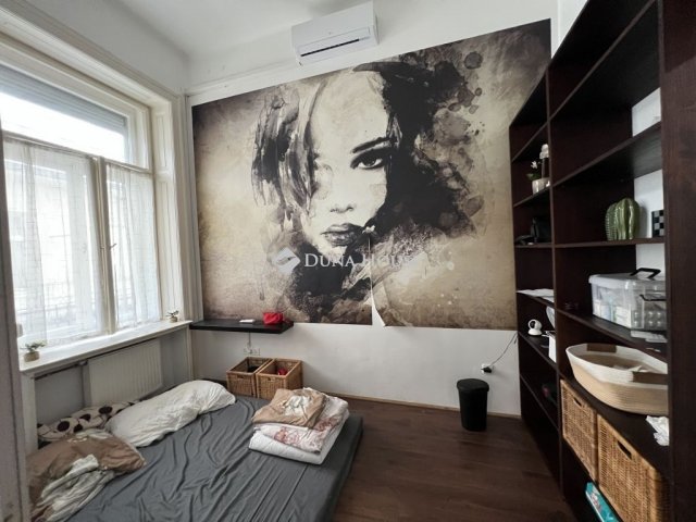 Eladó téglalakás, Budapesten, V. kerületben 108 M Ft, 2 szobás