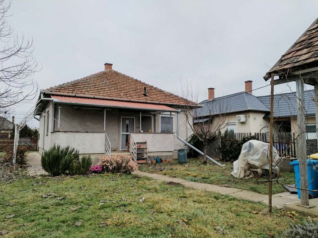 Eladó családi ház, Balmazújvárosban 54.9 M Ft, 3 szobás