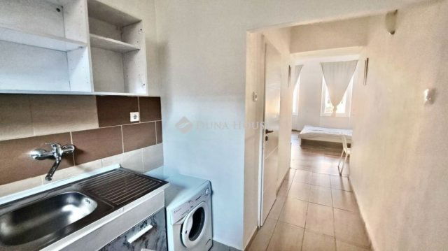 Eladó téglalakás, Budapesten, VII. kerületben 49.9 M Ft