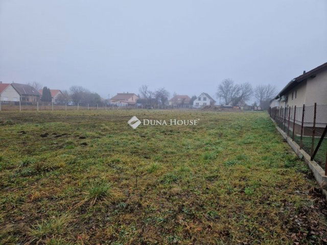 Eladó telek, Monoron 32 M Ft / költözzbe.hu