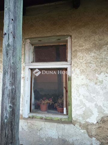 Eladó családi ház, Batéban 12.99 M Ft, 4 szobás