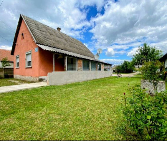 Eladó családi ház, Körömön 10.5 M Ft, 2 szobás