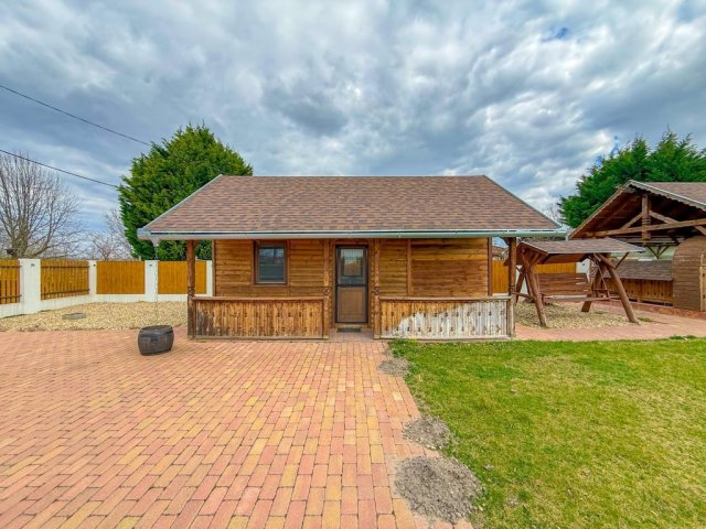 Eladó nyaraló, Dunavarsányban 66.9 M Ft, 2 szobás