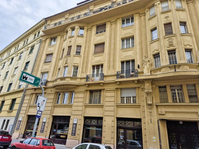 Eladó téglalakás, Budapesten, I. kerületben 109.9 M Ft, 2 szobás