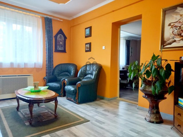 Eladó családi ház, Csávolyon 39.9 M Ft, 5 szobás