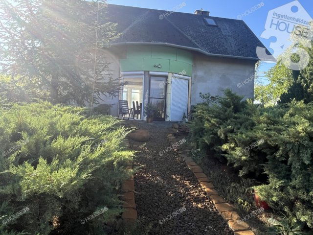 Eladó családi ház, Kecskeméten 70 M Ft, 4 szobás
