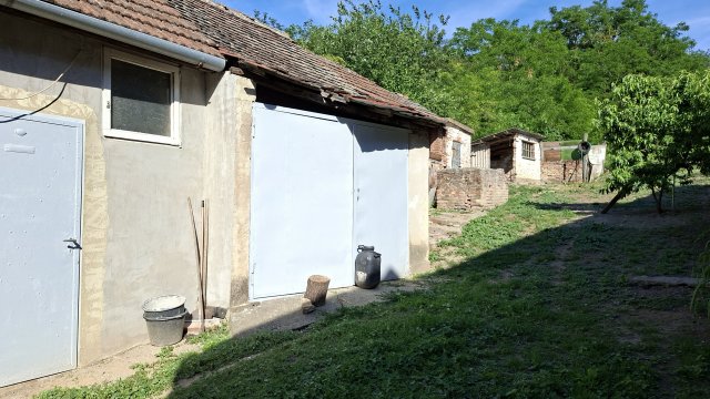 Eladó családi ház, Bogádon 27.5 M Ft, 3 szobás