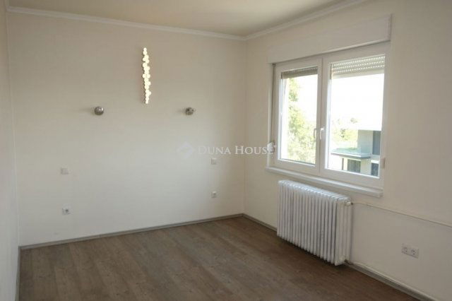 Eladó téglalakás, Budapesten, II. kerületben 114.9 M Ft