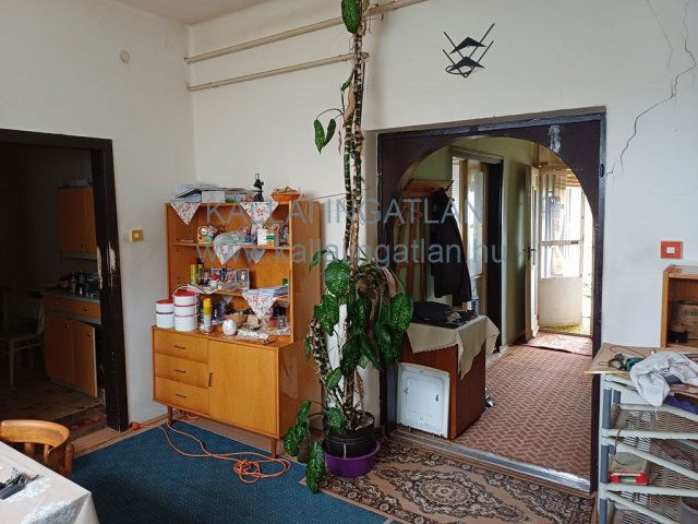 Eladó családi ház, Gávavencsellőn 12 M Ft, 2 szobás