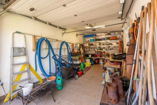 Eladó családi ház, Dunaharasztin 167.9 M Ft, 5 szobás