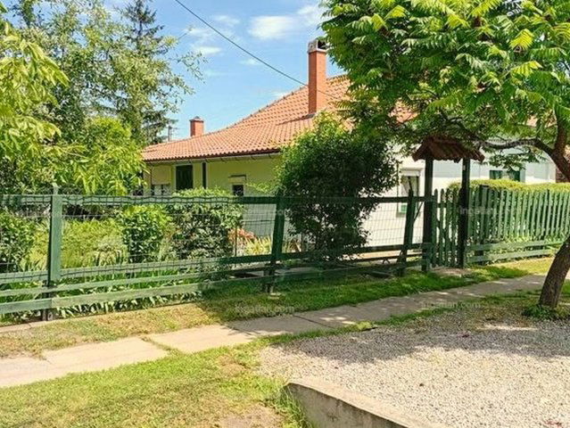 Eladó nyaraló, Gyomaendrődön, Selyem úton 19 M Ft, 3 szobás
