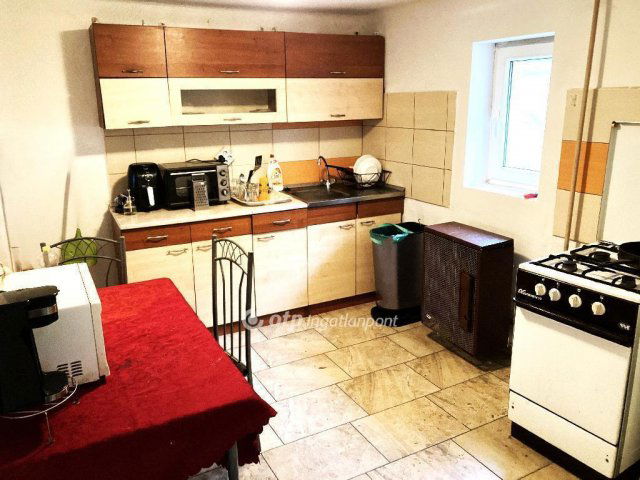 Eladó családi ház, Csongrádon 24 M Ft, 2+1 szobás