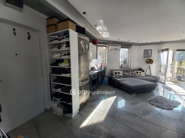 Eladó téglalakás, Budapesten, XV. kerületben 87 M Ft, 2+1 szobás