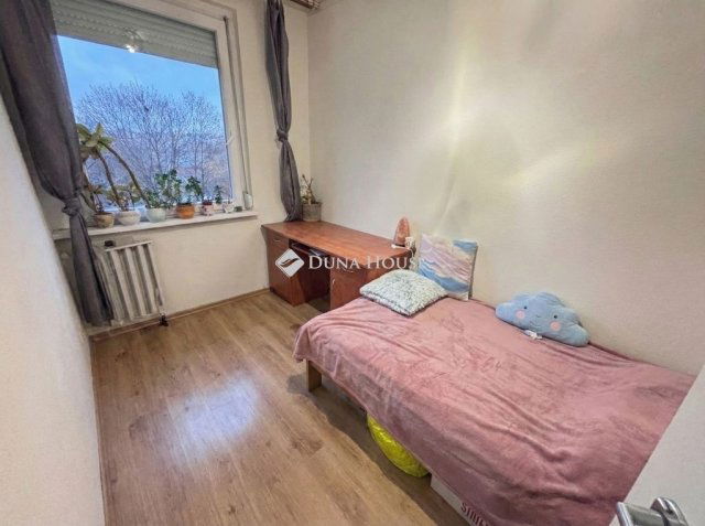 Eladó panellakás, Dunakeszin 49.9 M Ft, 2 szobás