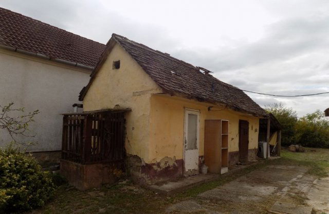 Eladó családi ház, Beremenden 11.95 M Ft, 1+1 szobás