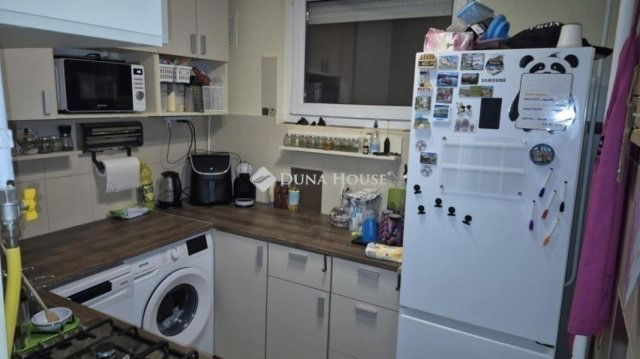 Eladó panellakás, Budapesten, IV. kerületben 73 M Ft, 2 szobás