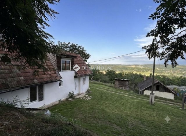Eladó nyaraló, Nagykapornakon 9.9 M Ft, 3 szobás