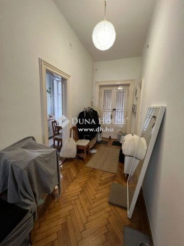 Eladó téglalakás, Budapesten, VI. kerületben 133.9 M Ft
