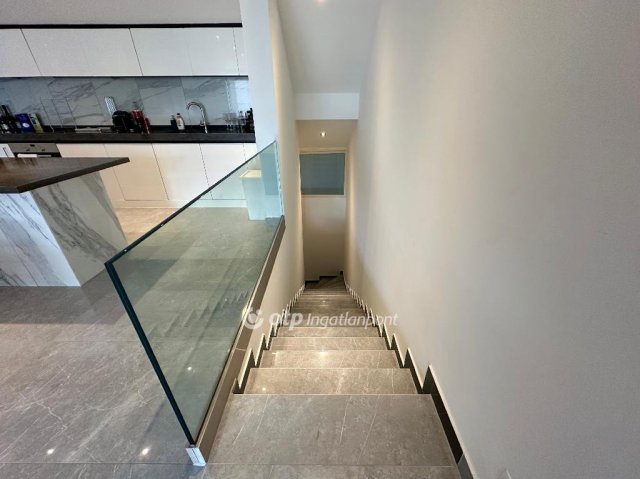 Eladó téglalakás, Budapesten, V. kerületben 224.99 M Ft