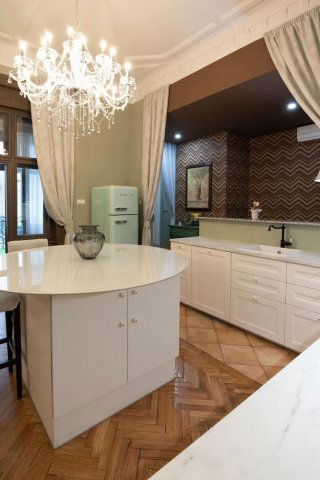Kiadó téglalakás, albérlet, Budapesten, V. kerületben, 4 szobás