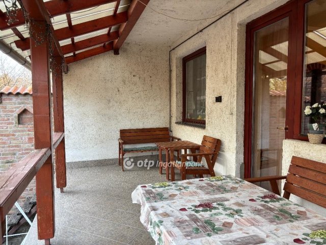 Eladó ikerház, Tabon 69.9 M Ft, 5 szobás / költözzbe.hu