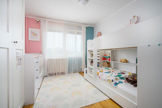 Eladó panellakás, Budapesten, XV. kerületben 85 M Ft, 4 szobás