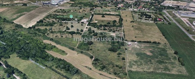 Eladó mezogazdasagi ingatlan, Törökbálinton 40 M Ft