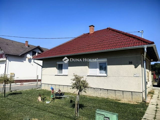 Eladó családi ház, Rédicsen 49.99 M Ft, 3 szobás