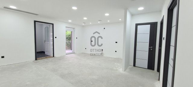 Eladó téglalakás, Székesfehérvárott 89.9 M Ft, 4 szobás