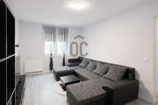 Eladó panellakás, Székesfehérvárott 59.9 M Ft, 4 szobás