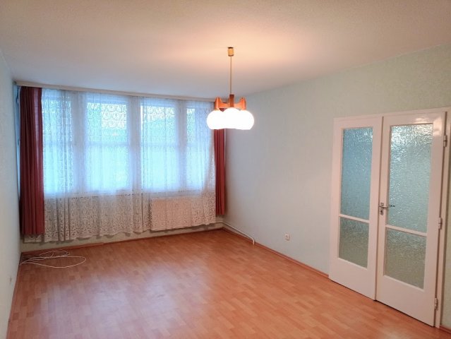 Eladó téglalakás, Zalaegerszegen 46.6 M Ft, 3 szobás