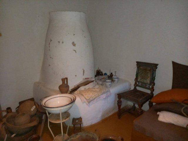 Eladó családi ház, Nagykörűn 9.99 M Ft, 2 szobás