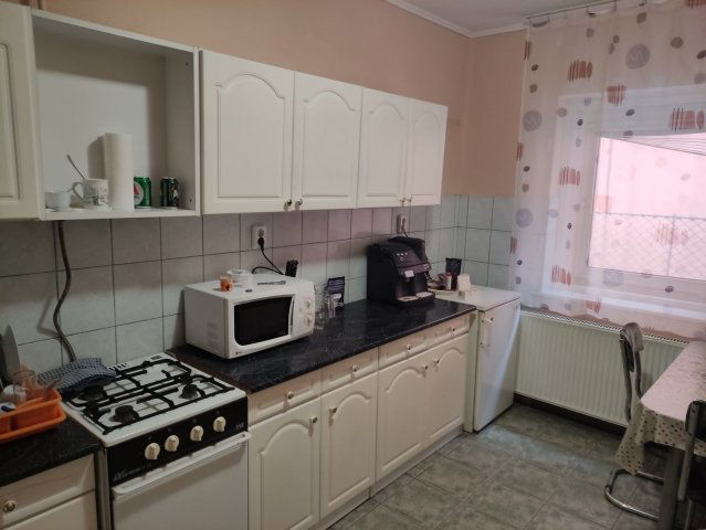 Eladó üzlethelyiség, Nyíregyházán 95 M Ft, 2+1 szobás