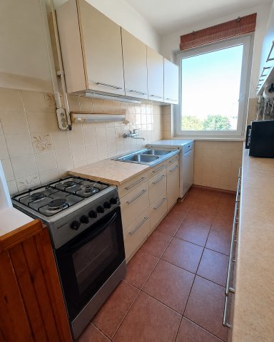 Kiadó téglalakás, albérlet, Győrött 220 E Ft / hó, 4 szobás