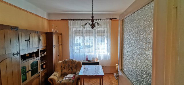 Eladó családi ház, Győrújbaráton 49.9 M Ft, 2 szobás