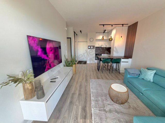 Kiadó téglalakás, albérlet, III. kerületben, Folyamőr utcában