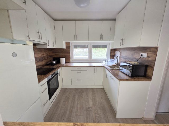 Kiadó családi ház, albérlet, Balatonvilágoson 190 E Ft / hó