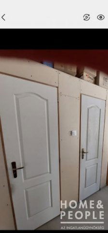 Eladó garázs, Hódmezővásárhelyen 16 M Ft