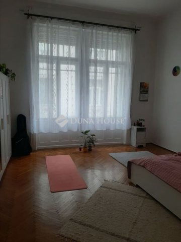 Eladó téglalakás, Budapesten, VIII. kerületben 130 M Ft