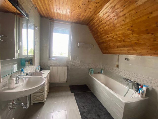 Eladó ikerház, Budapesten, XVI. kerületben 179 M Ft, 6 szobás