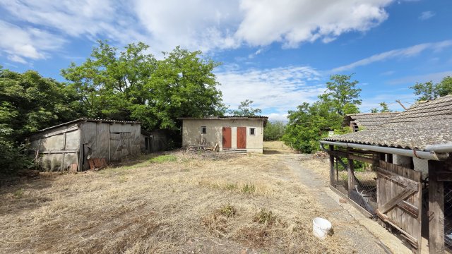 Eladó családi ház, Sápon 16.9 M Ft, 2 szobás