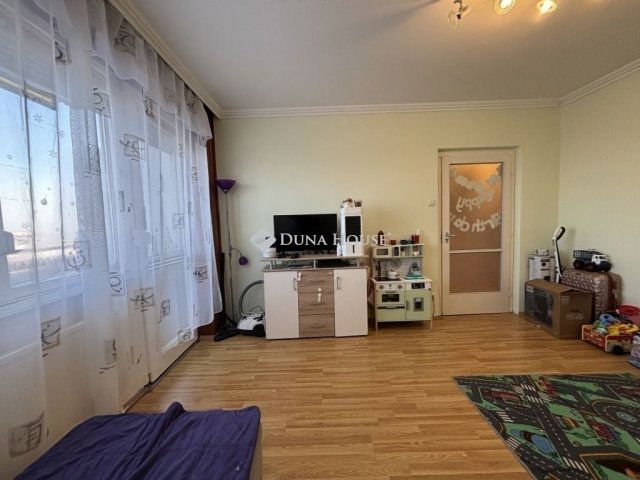 Eladó panellakás, Debrecenben 57.9 M Ft, 2 szobás