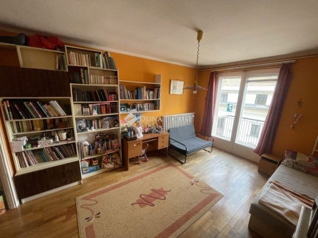 Eladó téglalakás, Budapesten, VIII. kerületben 82 M Ft, 2 szobás