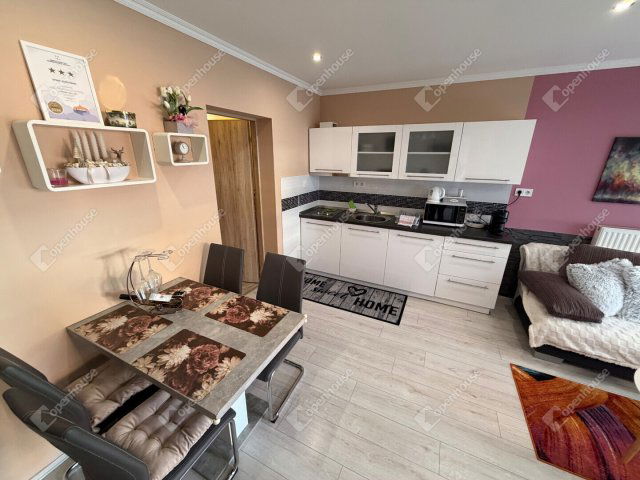 Eladó téglalakás, Zalakaroson 45.9 M Ft, 1 szobás