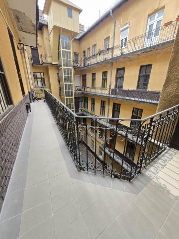 Eladó téglalakás, VIII. kerületben, Mikszáth Kálmán téren