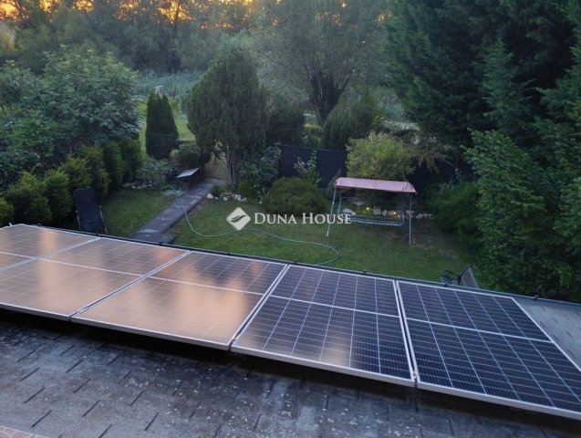 Eladó családi ház, Áporkán 114.9 M Ft, 3 szobás