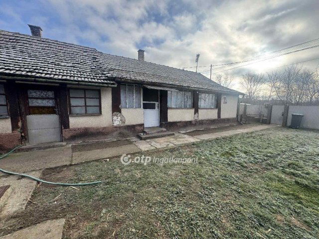 Eladó családi ház, Hosszúpályin 12.5 M Ft, 2 szobás